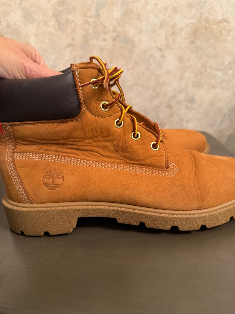 Timberland Women’s Classic Wheat Nubuck Work Boots size 5
